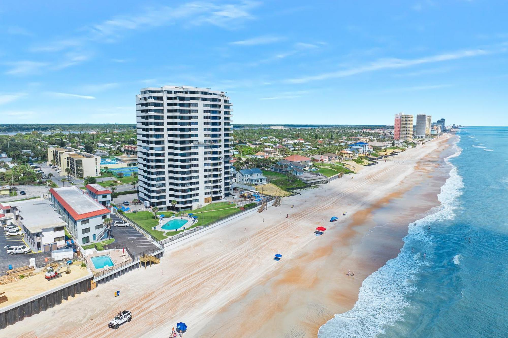 Family Friendly Oceanfront Condo With Pool! Daytona Beach Exterior photo